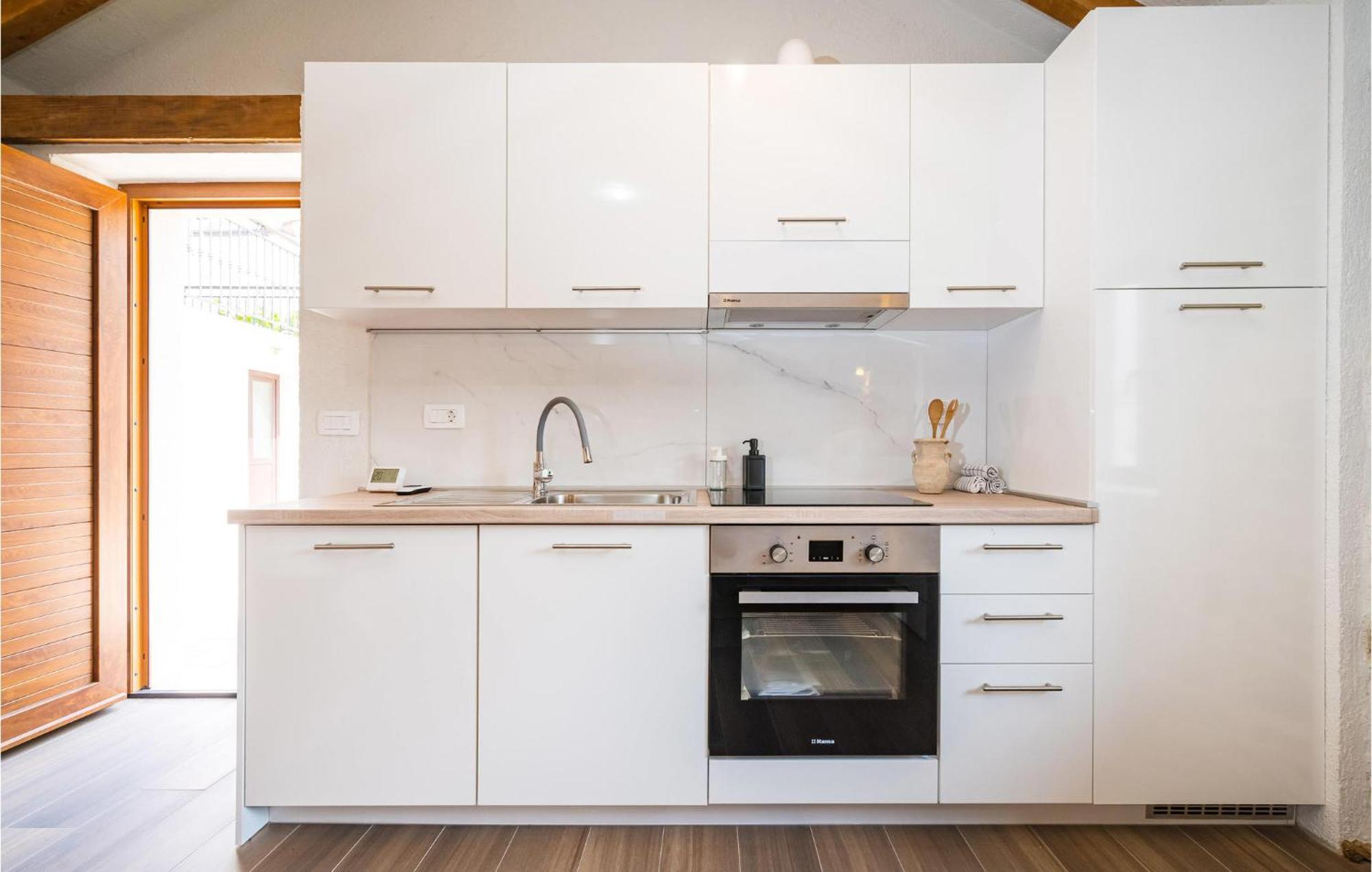 Pet Friendly Home In Murvica With Kitchen Exterior foto